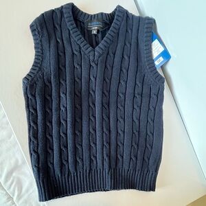 Boys Navy Size 5 Sweater Vest NWT